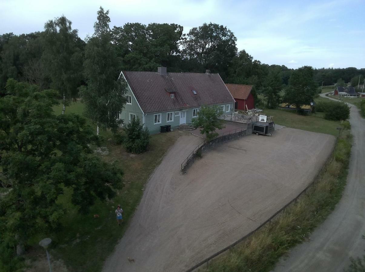 ByskolansvandrarhemBronnestad エクステリア 写真